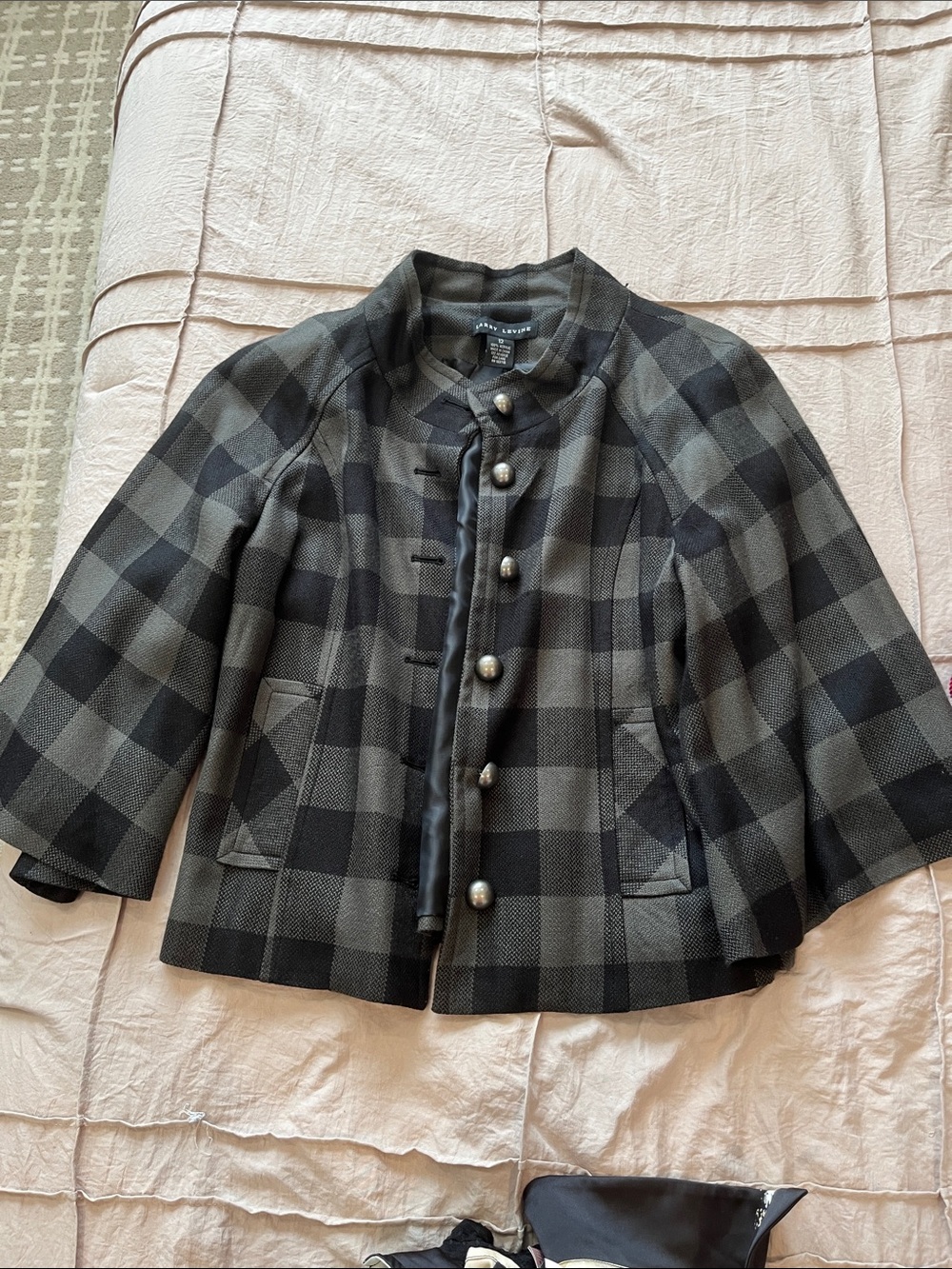 Larry Levine Black & Gray Plaid Cropped Blazer with Pearl Buttons